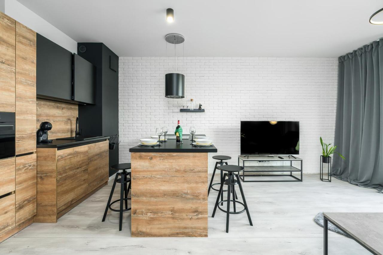 Exclusive Apartment With Terrace By Renters Познань Экстерьер фото